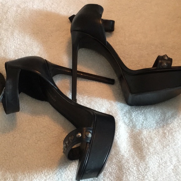 Platforms - Picture 2 of 4